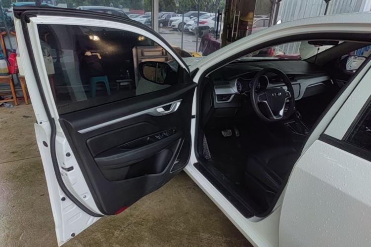 Used Geely Auto Vision 2020 1.5L CVT Value Edition Driver Seat