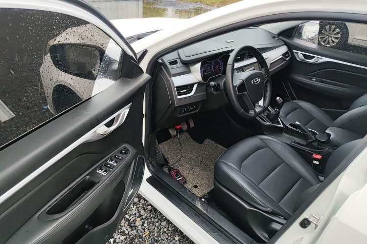 Used Geely Auto Vision 2020 Revised 1.5L Manual Asian Games Edition Driver Seat