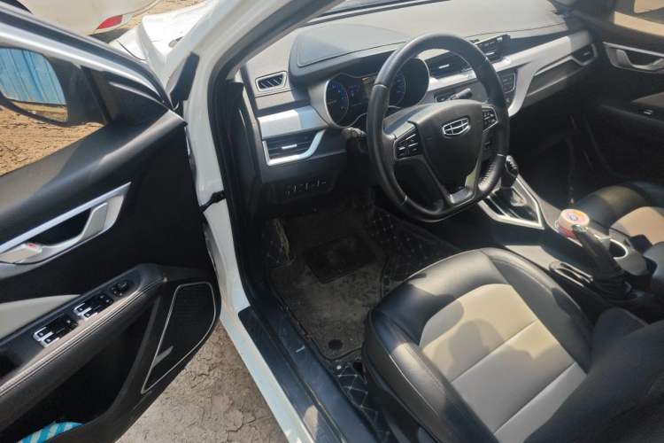 Used Geely Auto Vision 2020 Revised Version 1.5L CVT Asian Games Edition Driver Seat