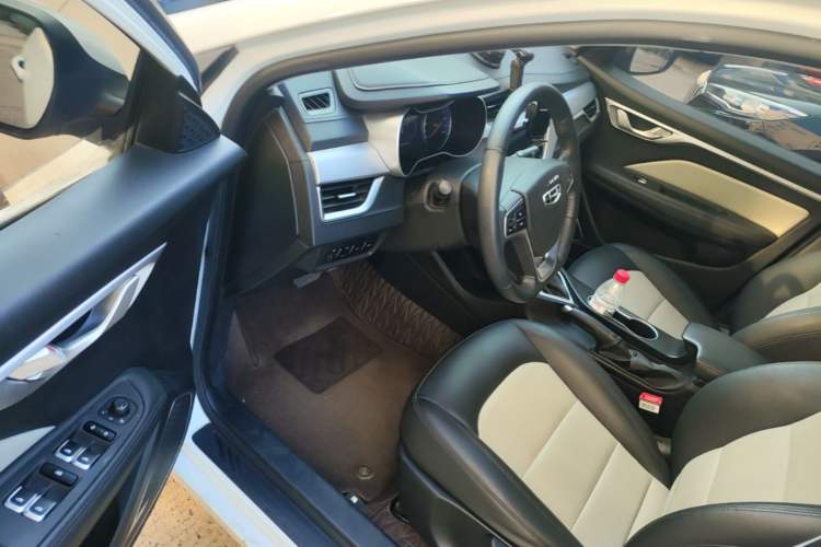 Used Geely Auto Vision 2020 Revised Version 1.5L CVT Asian Games Edition Driver Seat