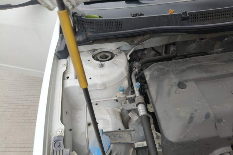 Used Geely Auto Vision 2020 Revised Version 1.5L CVT Asian Games Edition Engine Bay Right
