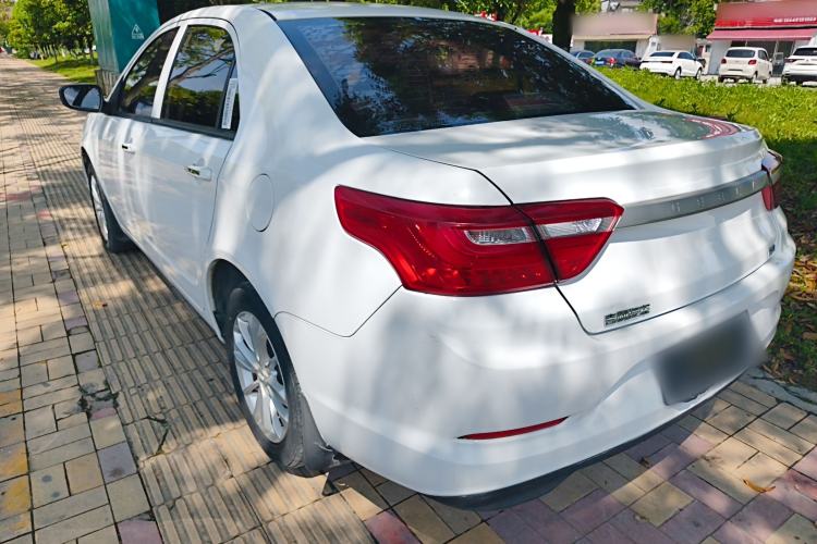 Used Geely Auto Vision 2020 1.5L Manual Value Edition Exterior 2