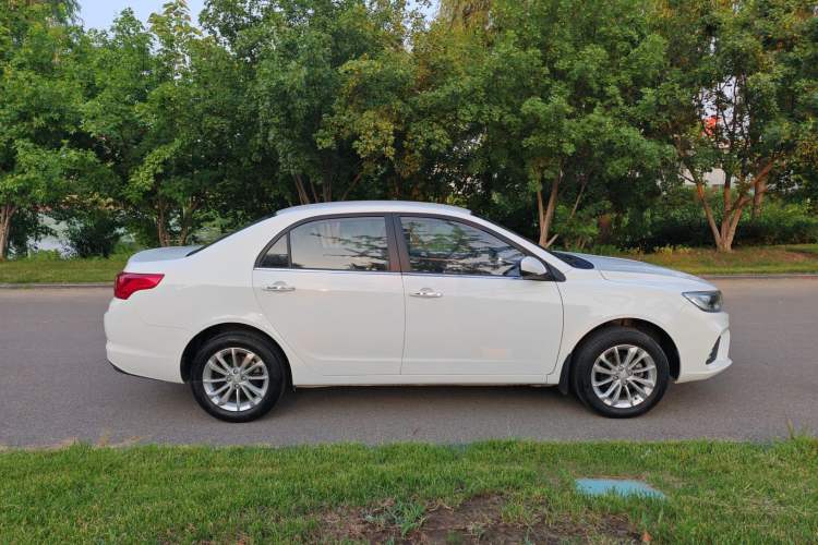Used Geely Auto Vision 2020 1.5L Manual Asian Games Edition Exterior 3