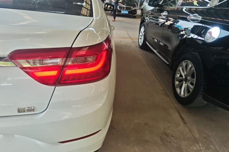 Used Geely Auto Vision 2020 1.5L CVT Asian Games Edition Exterior 3