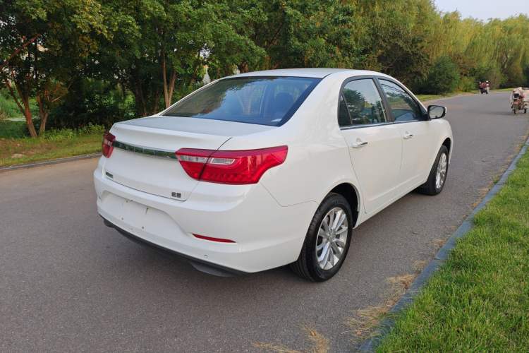 Used Geely Auto Vision 2020 1.5L Manual Asian Games Edition Exterior 4