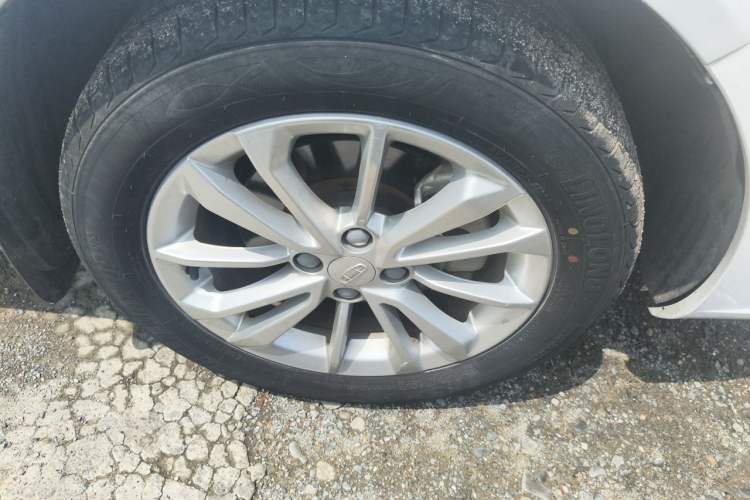 Used Geely Auto Vision 2020 Revised Version 1.5L CVT Asian Games Edition Exterior 4