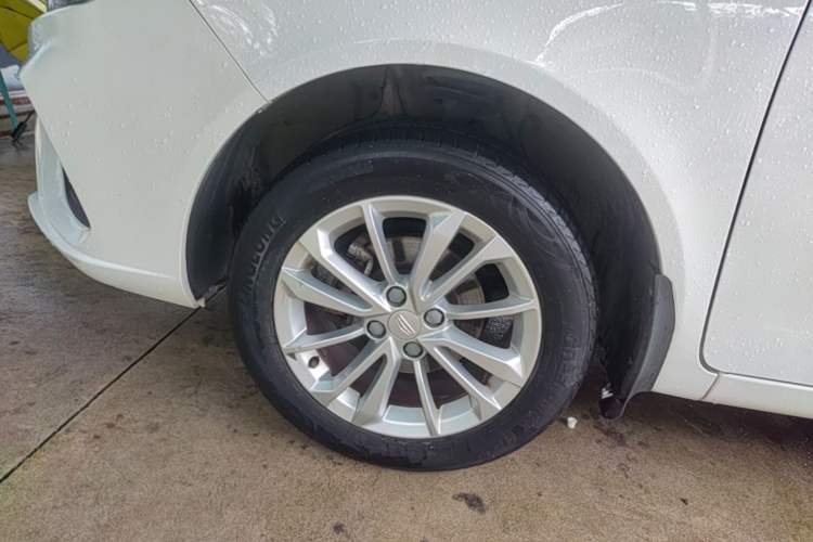 Used Geely Auto Vision 2020 1.5L CVT Value Edition Exterior 4