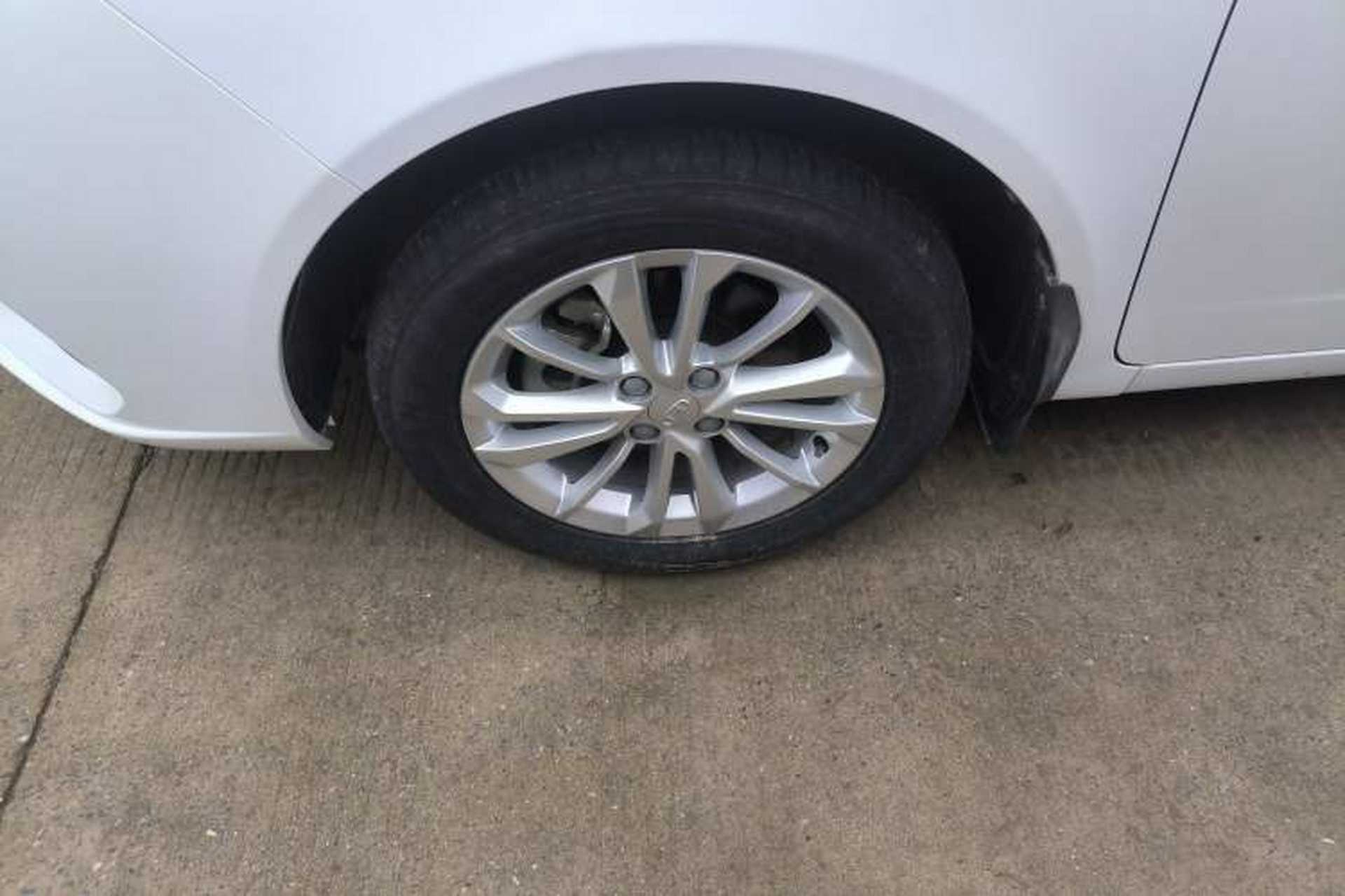 Used Geely Auto Vision 2020 Revised Version 1.5L CVT Asian Games Edition Exterior 4