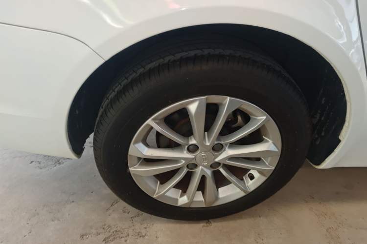 Used Geely Auto Vision 2020 1.5L CVT Asian Games Edition Exterior 5