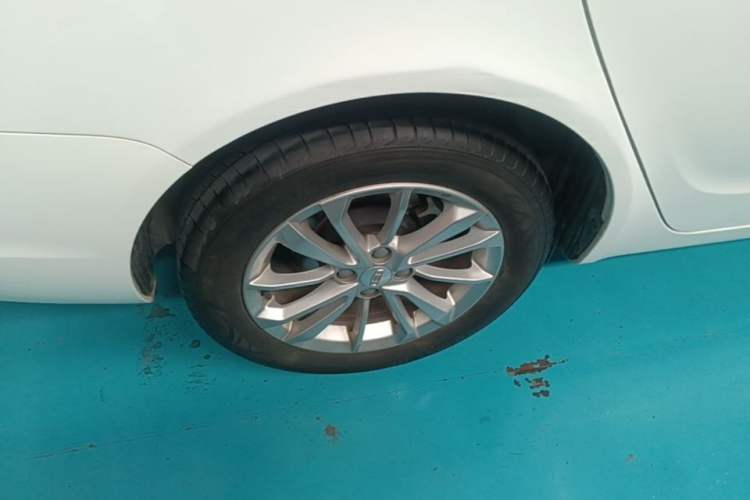 Used Geely Auto Vision 2020 Revised Version 1.5L CVT Asian Games Edition Exterior 5