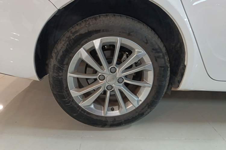 Used Geely Auto Vision 2020 Revised 1.5L Manual Asian Games Edition Exterior 5
