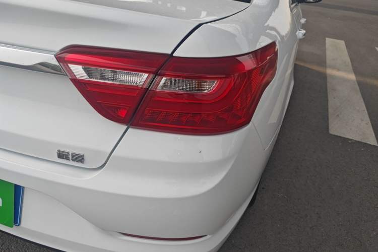 Used Geely Auto Vision 2020 1.5L Manual Asian Games Edition Exterior 6