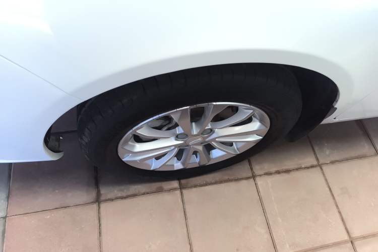 Used Geely Auto Vision 2020 Revised Version 1.5L CVT Asian Games Edition Exterior 7