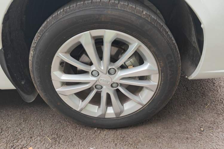Used Geely Auto Vision 2020 1.5L Manual Value Edition Exterior 7