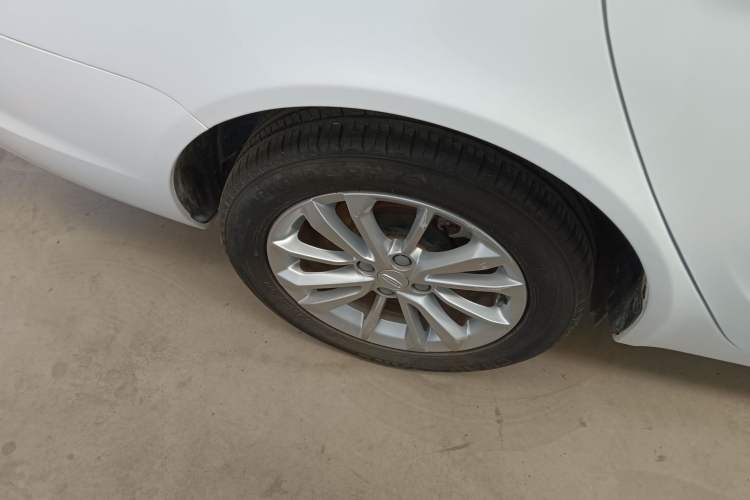 Used Geely Auto Vision 2020 1.5L Manual Value Edition Exterior 8