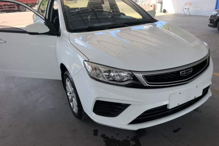 Used Geely Auto Vision 2020 Revised 1.5L Manual Asian Games Edition Front Right 45 Deg
