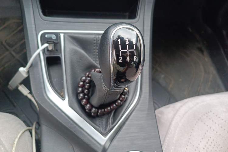 Used Geely Auto Vision 2020 Revised 1.5L Manual Asian Games Edition Gear Lever