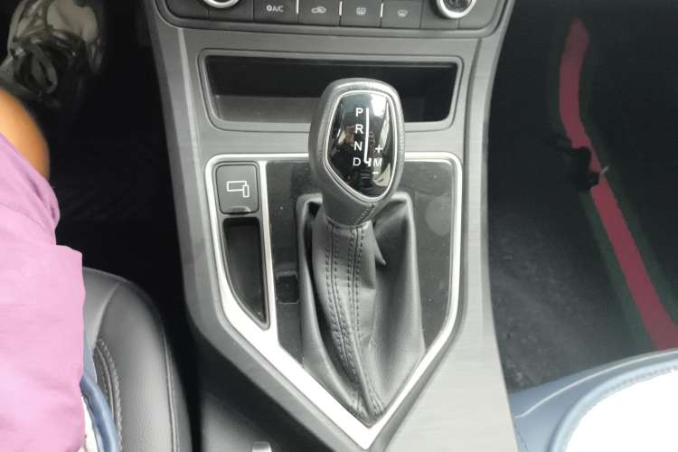 Used Geely Auto Vision 2020 1.5L CVT Asian Games Edition Gear Lever