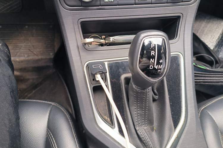 Used Geely Auto Vision 2020 1.5L CVT Asian Games Edition Gear Lever