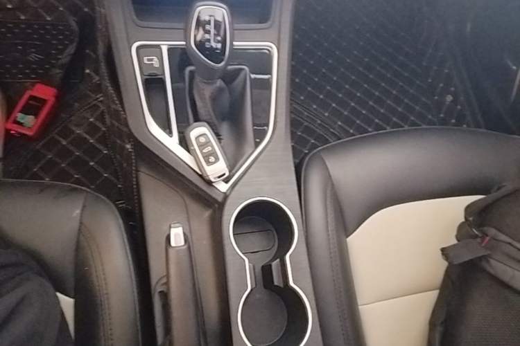 Used Geely Auto Vision 2020 Revised Version 1.5L CVT Asian Games Edition Gear Lever
