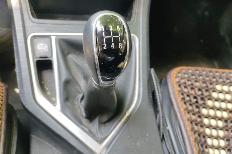 Used Geely Auto Vision 2020 1.5L Manual Asian Games Edition Gear Lever
