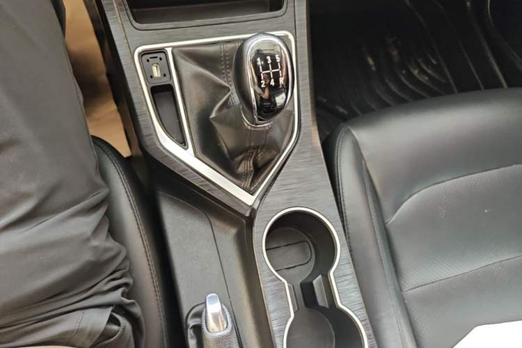 Used Geely Auto Vision 2020 1.5L Manual Asian Games Edition Gear Lever