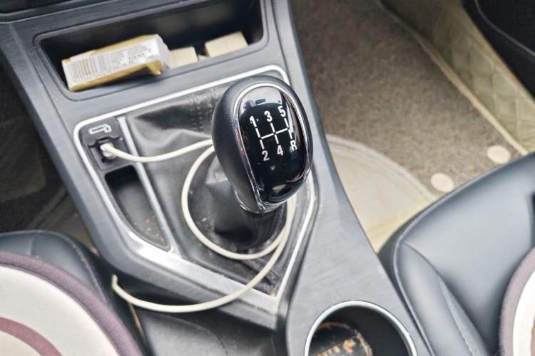 Used Geely Auto Vision 2020 1.5L Manual Asian Games Edition Gear Lever
