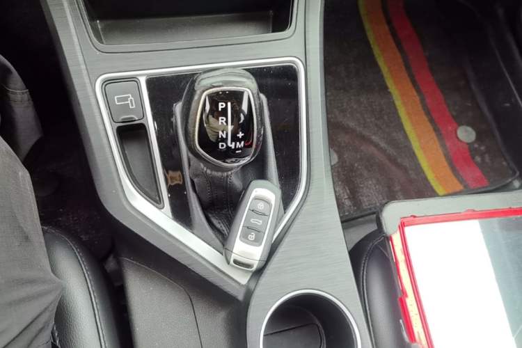 Used Geely Auto Vision 2020 Revised Version 1.5L CVT Asian Games Edition Gear Lever