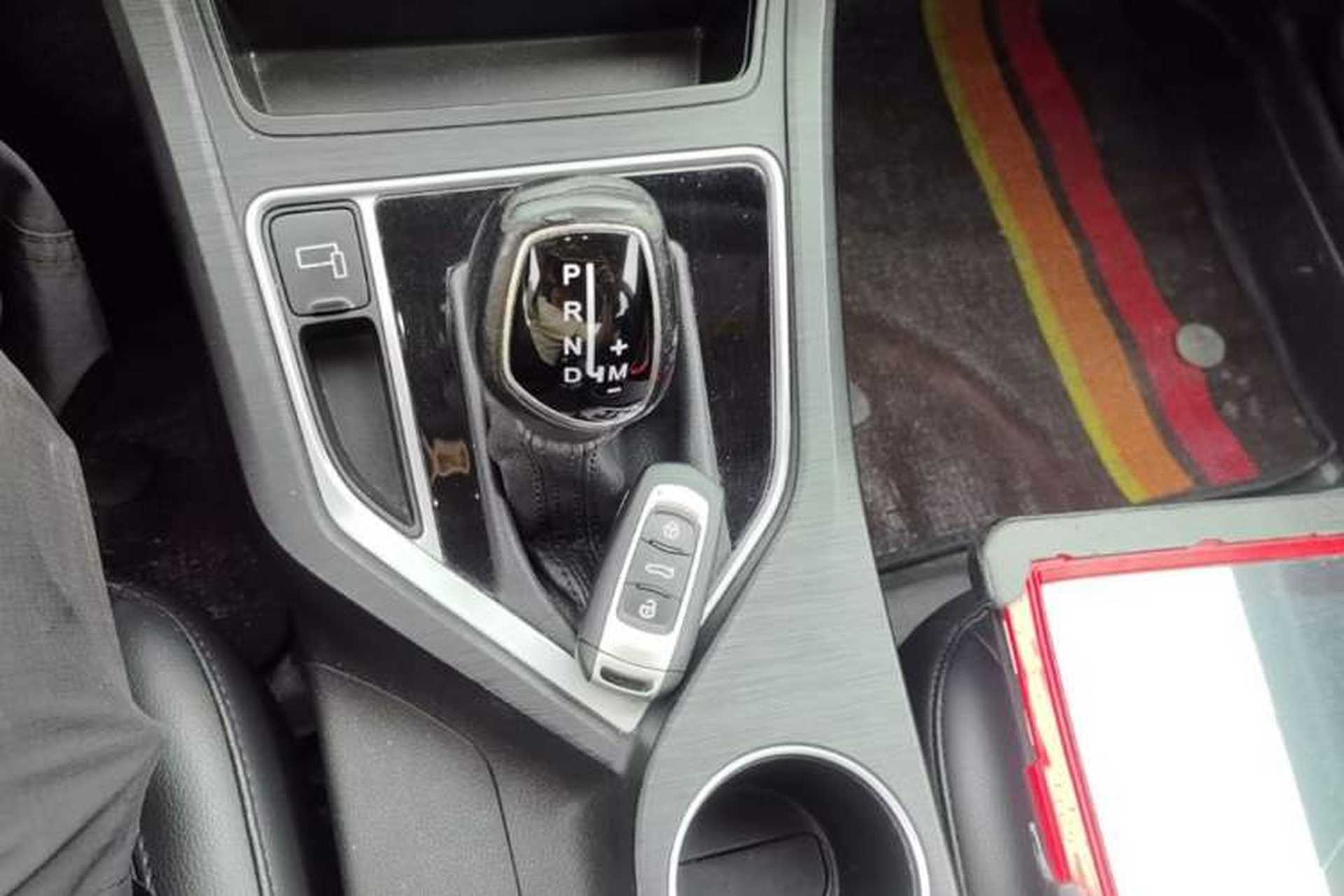 Used Geely Auto Vision 2020 Revised Version 1.5L CVT Asian Games Edition Gear Lever