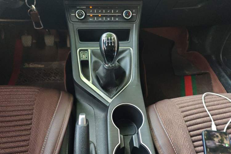 Used Geely Auto Vision 2020 Revised 1.5L Manual Asian Games Edition Gear Lever