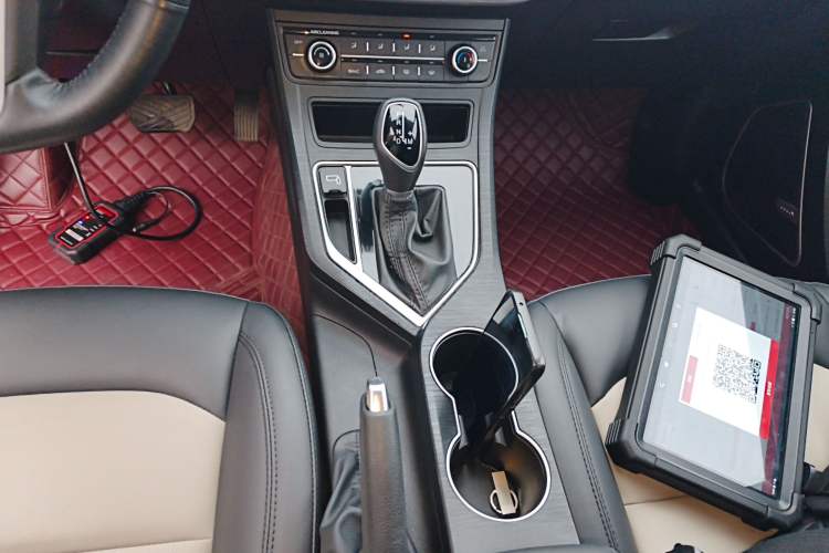 Used Geely Auto Vision 2020 Revised Version 1.5L CVT Asian Games Edition Gear Lever