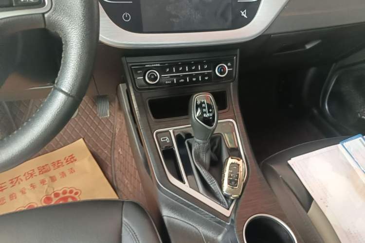 Used Geely Auto Vision 2020 Revised Version 1.5L CVT Asian Games Edition Gear Lever