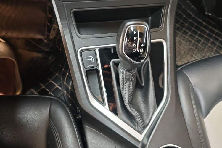 Used Geely Auto Vision 2020 1.5L CVT Luxury Model Gear Lever