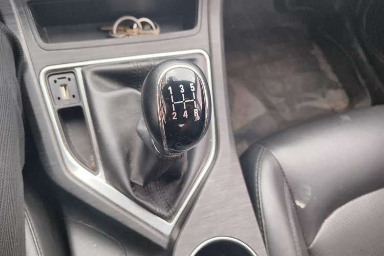 Used Geely Auto Vision 2020 1.5L Manual Asian Games Edition Gear Lever