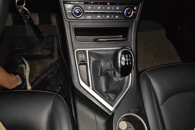 Used Geely Auto Vision 2020 1.5L Manual Asian Games Edition Gear Lever