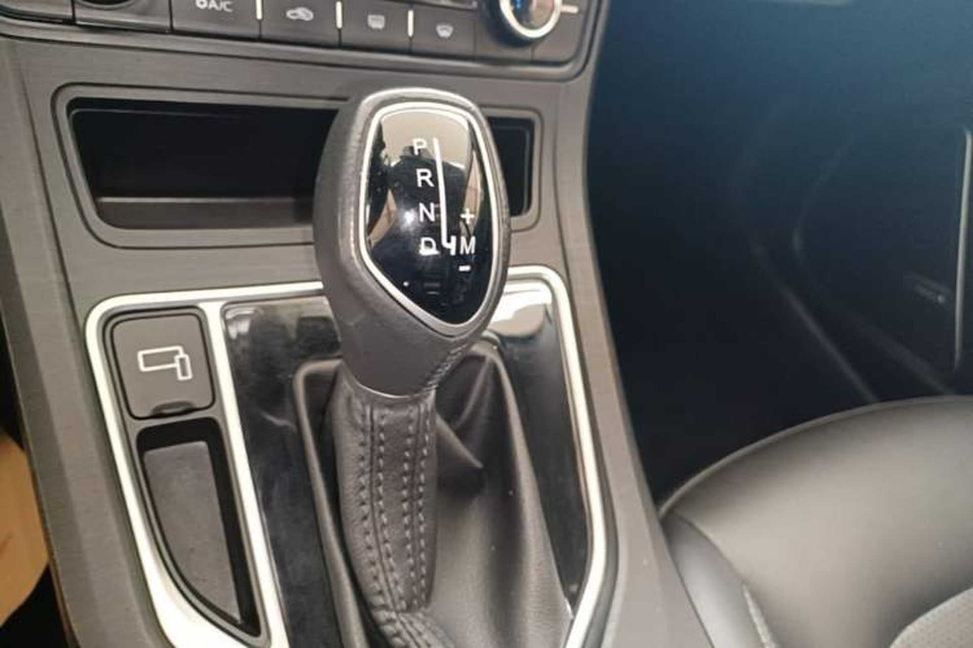 Used Geely Auto Vision 2020 1.5L CVT Value Edition Gear Lever