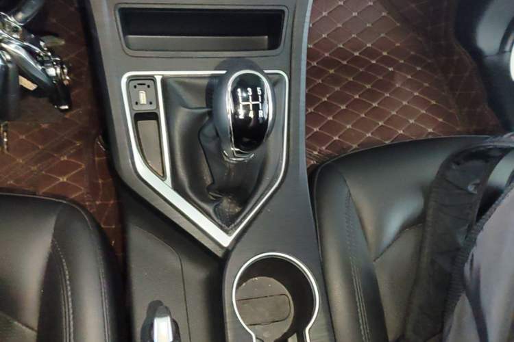 Used Geely Auto Vision 2020 1.5L Manual Asian Games Edition Gear Lever