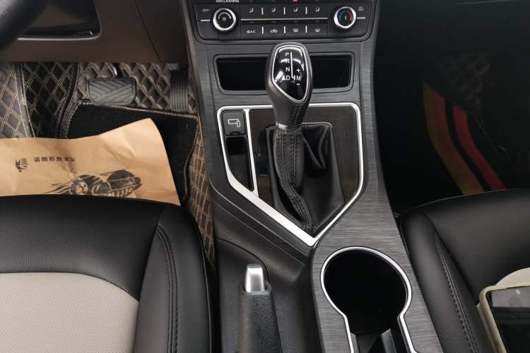 Used Geely Auto Vision 2020 1.5L CVT Asian Games Edition Gear Lever
