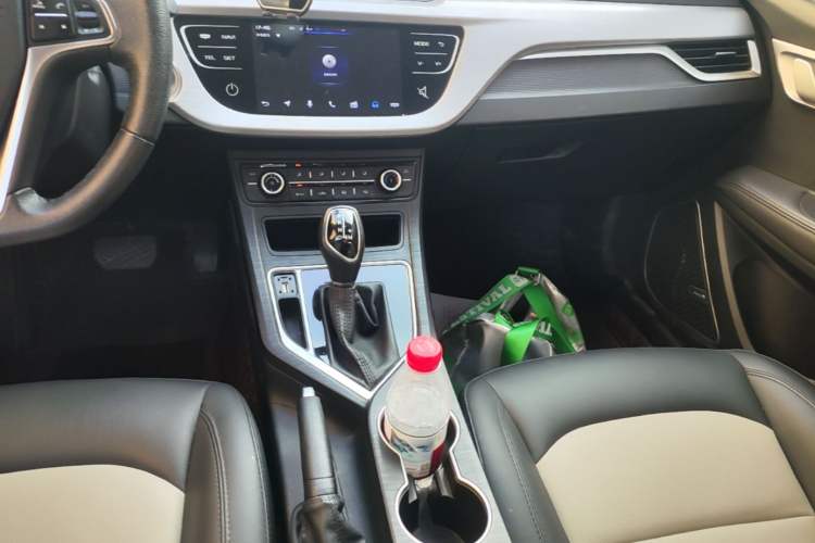 Used Geely Auto Vision 2020 Revised Version 1.5L CVT Asian Games Edition Gear Lever