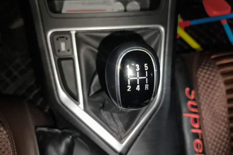 Used Geely Auto Vision 2020 1.5L Manual Asian Games Edition Gear Lever