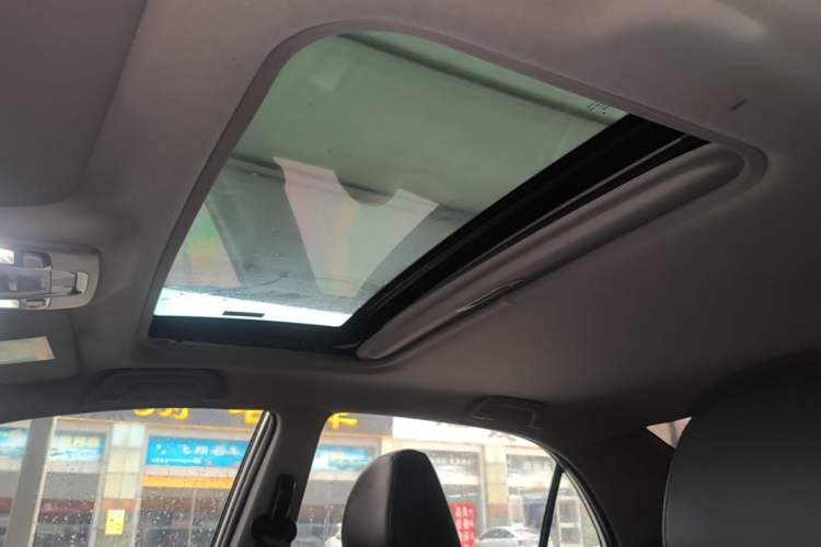 Used Geely Auto Vision 2020 Revised Version 1.5L CVT Asian Games Edition Headliner
