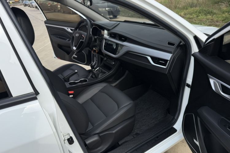 Used Geely Auto Vision 2020 1.5L Manual Value Edition Interior 1