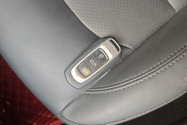 Used Geely Auto Vision 2020 1.5L CVT Value Edition Interior 1