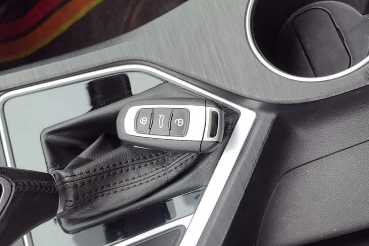 Used Geely Auto Vision 2020 Revised Version 1.5L CVT Asian Games Edition Interior 1