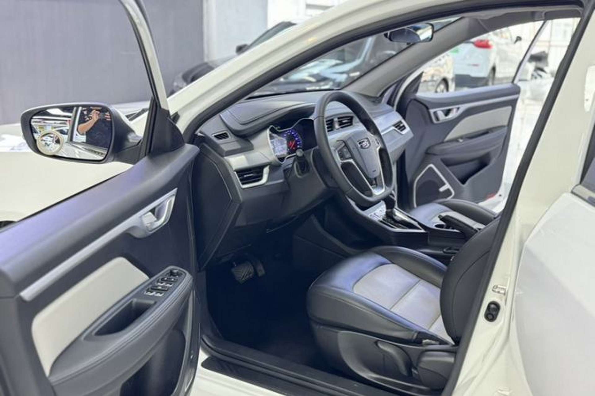 Used Geely Auto Vision 2020 Revised Version 1.5L CVT Asian Games Edition Interior 2