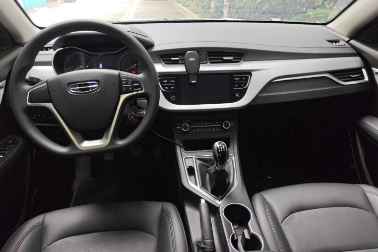 Used Geely Auto Vision 2020 1.5L Manual Value Edition Interior 2
