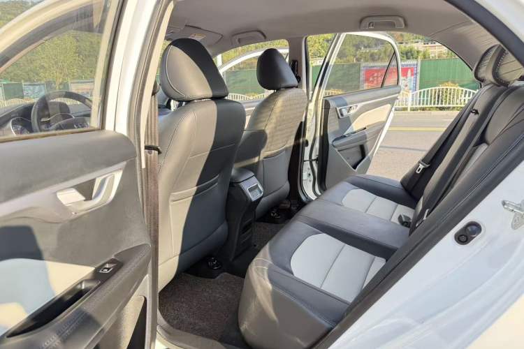 Used Geely Auto Vision 2020 1.5L CVT Asian Games Edition Interior 3