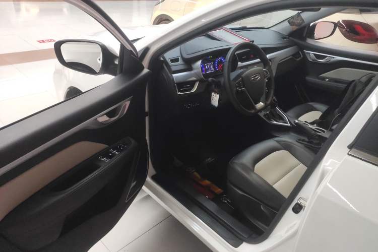 Used Geely Auto Vision 2020 Revised Version 1.5L CVT Asian Games Edition Interior 3