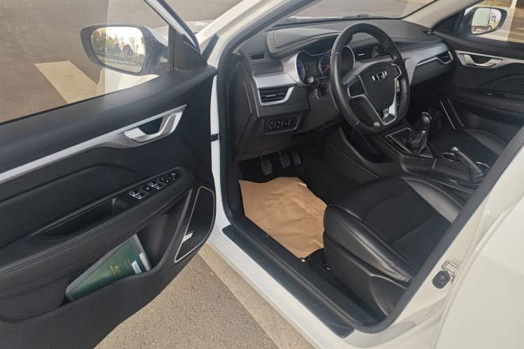 Used Geely Auto Vision 2020 1.5L Manual Asian Games Edition Interior 3