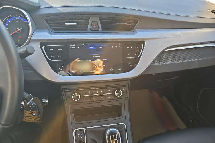 Used Geely Auto Vision 2020 1.5L Manual Asian Games Edition Interior 4
